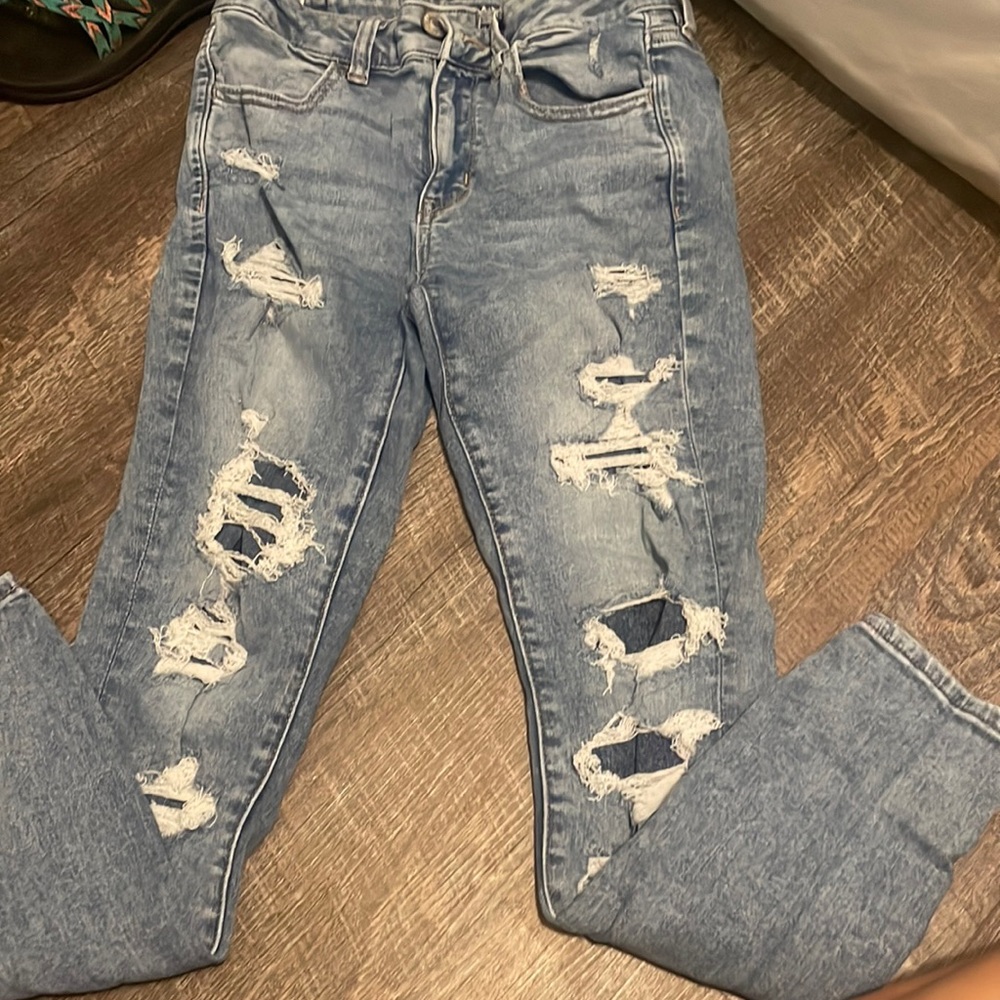 American eagle ripped jeans